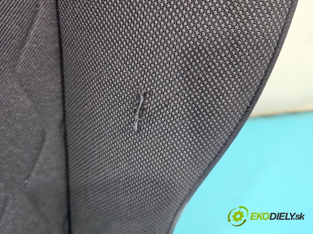 Toyota Corolla E21 2019- 1.8 16V 98 hp automatic 72 kW 1798 cm3 4- Pohovka: zadní  (Sedadlo)