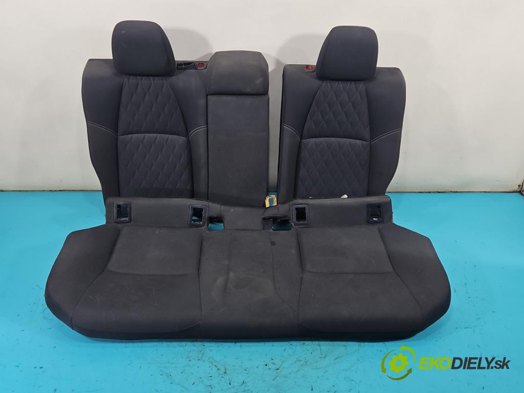 Toyota Corolla E21 2019- 1.8 16V 98 hp automatic 72 kW 1798 cm3 4- Pohovka: zadní  (Sedadlo)