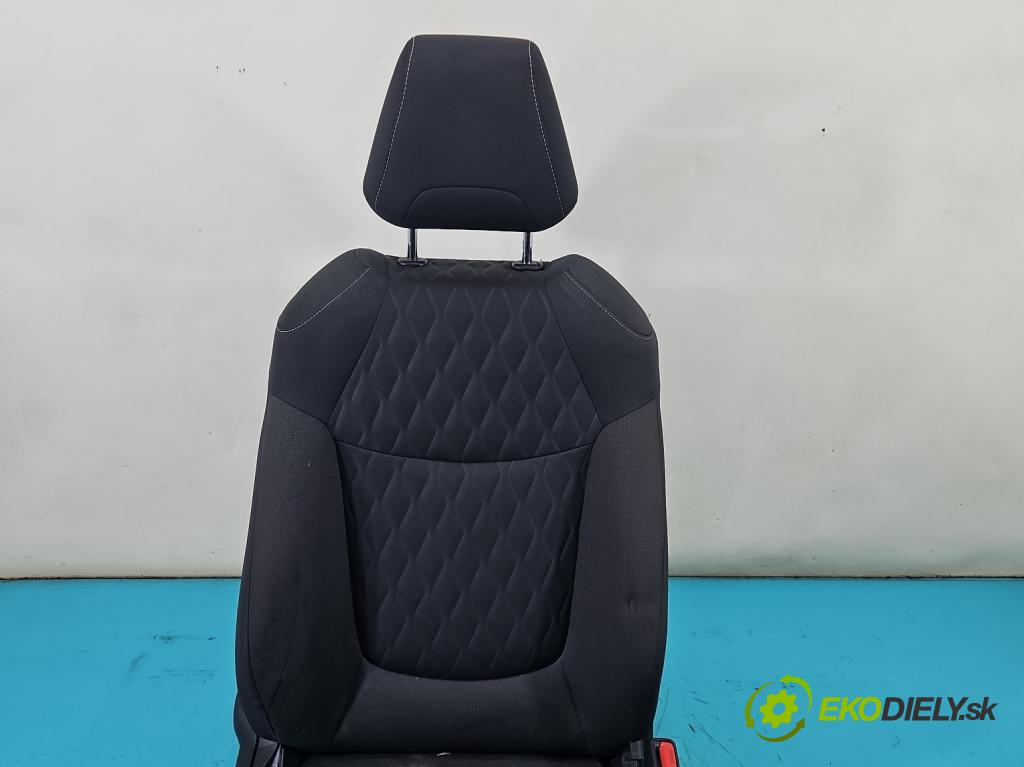 Toyota Corolla E21 2019- 1.8 16V 98 hp automatic 72 kW 1798 cm3 4- Sedadlo pravý  (Sedadlo)