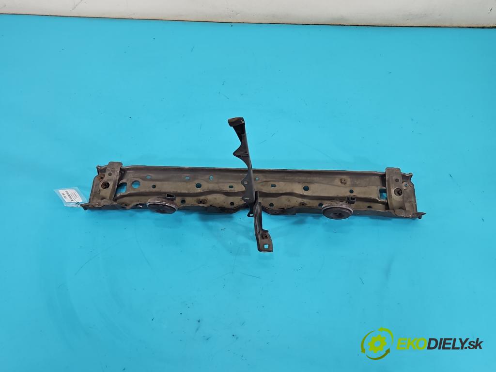 Toyota Corolla E21 2019- 1.8 16V 98 hp automatic 72 kW 1798 cm3 4- stěna přední  (Přední výztuha)