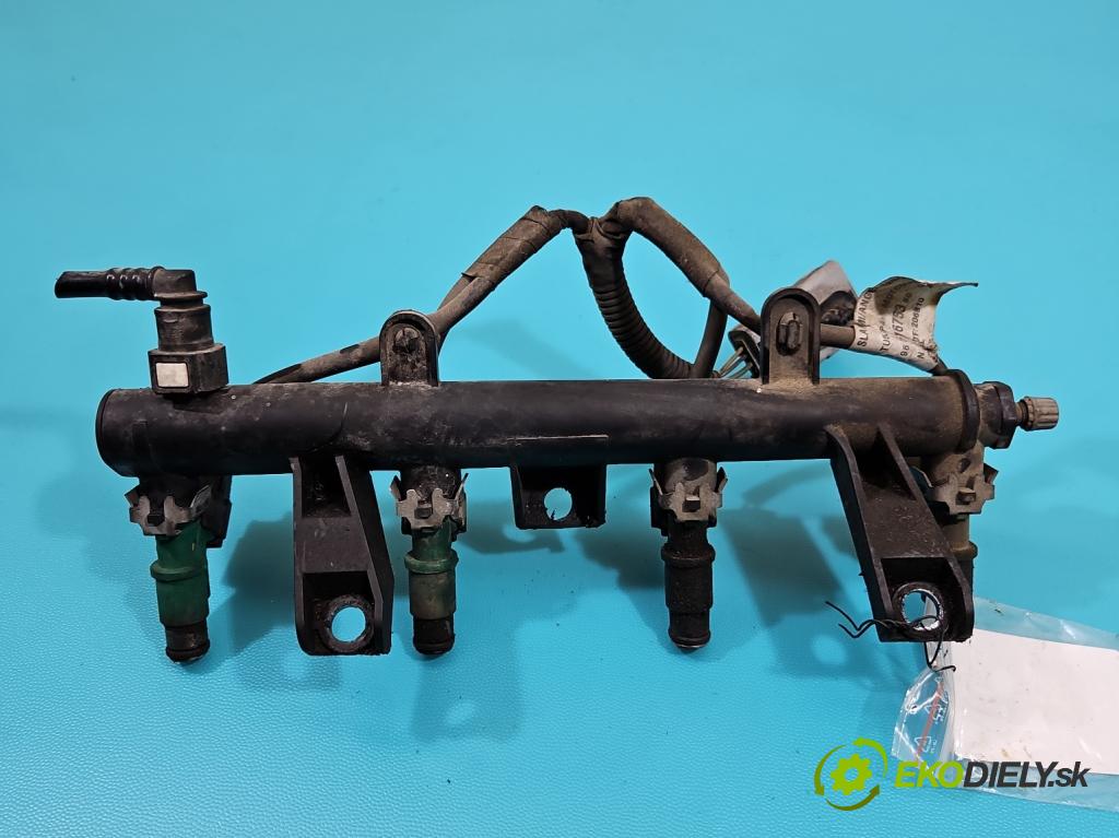 Citroen C3 I 2002-2009 1.4 8v 73 HP manual 54 kW 1360 cm3 5- vstrek 01F023 (Vstrekovač paliva)