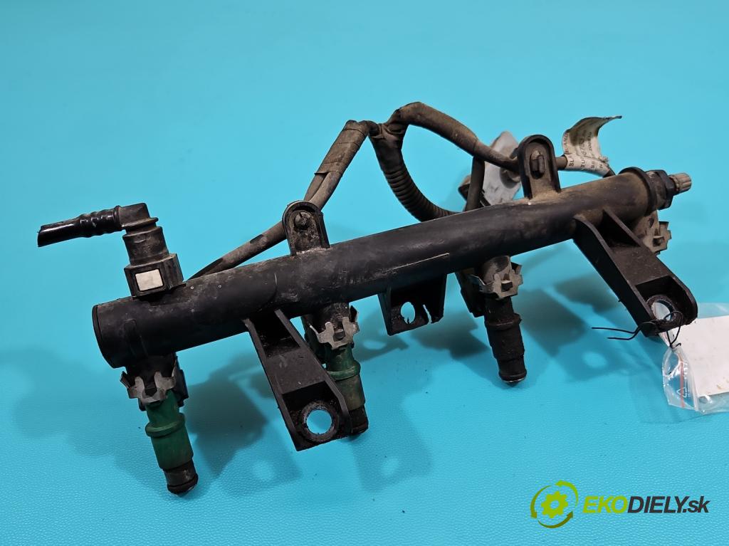 Citroen C3 I 2002-2009 1.4 8v 73 HP manual 54 kW 1360 cm3 5- vstrek 01F023 (Vstrekovač paliva)