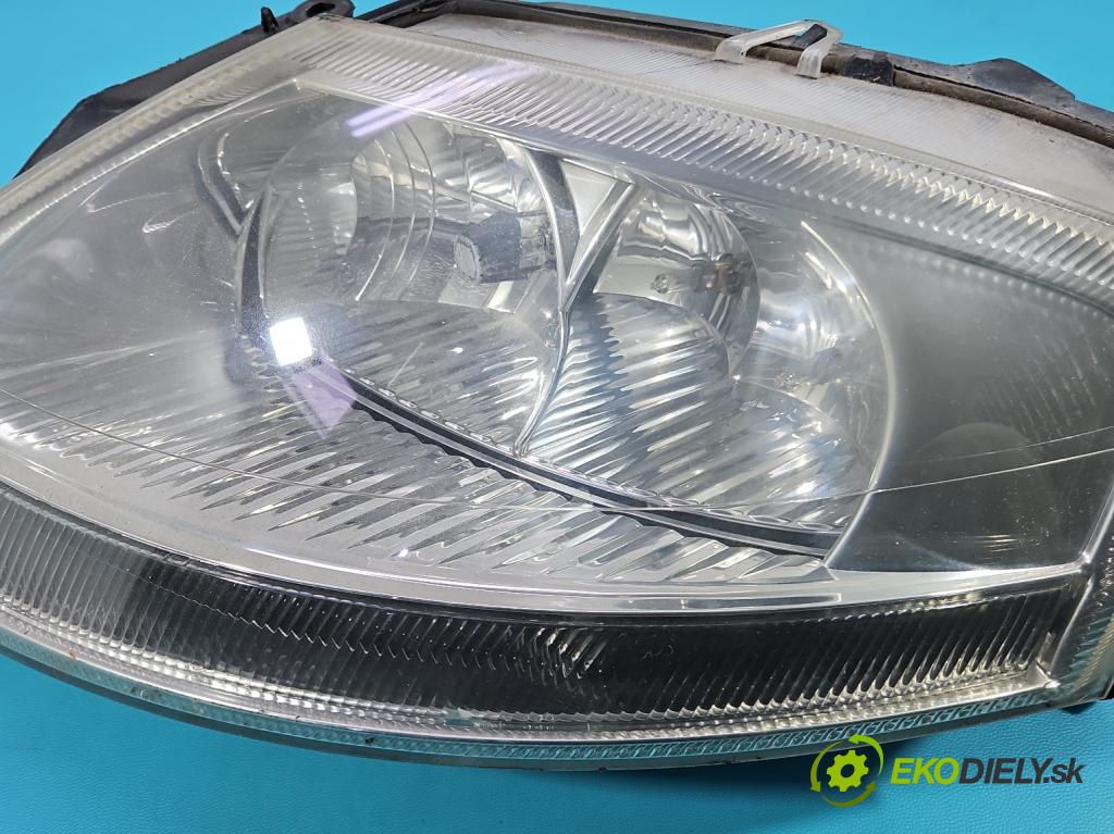 Citroen C3 I 2002-2009 1.4 8v 73 HP manual 54 kW 1360 cm3 5- Reflektor: ľavý 9680157580 (Kľučka dverí ostatné)