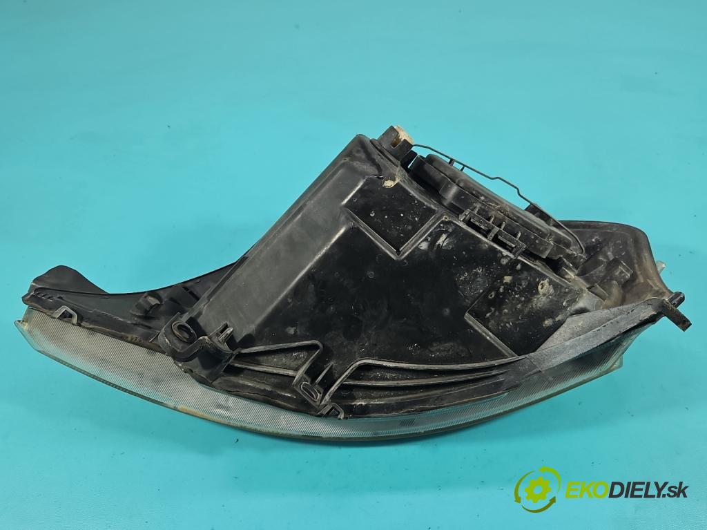 Citroen C3 I 2002-2009 1.4 8v 73 HP manual 54 kW 1360 cm3 5- Reflektor: pravý 9680157380 (Svetlo predné pravé)