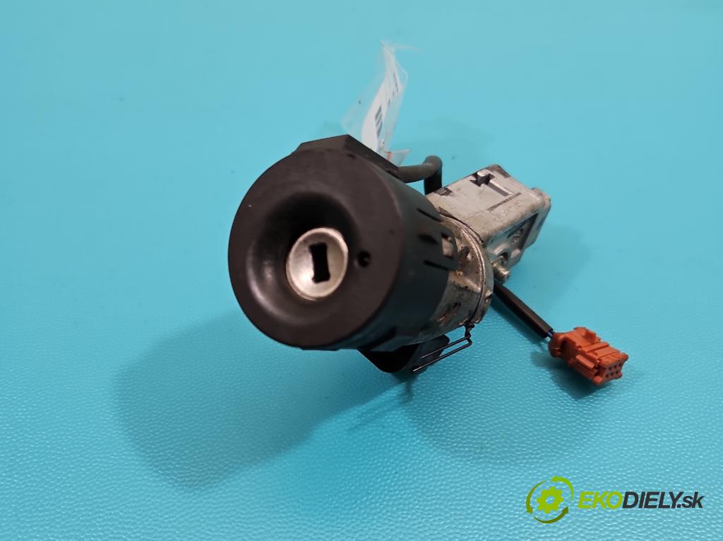 Citroen C3 I 2002-2009 1.4 8v 73 HP manual 54 kW 1360 cm3 5- Spínačka  (Spínacia skrinka)