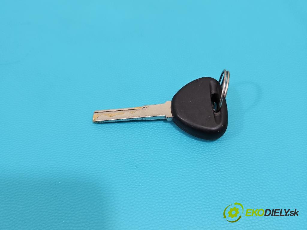 Mitsubishi Space star 1.6 16V 98 HP manual 72 kW 1584 cm3 5- Spínačka  (Spínacia skrinka)