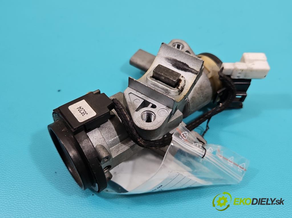 Mitsubishi Space star 1.6 16V 98 HP manual 72 kW 1584 cm3 5- Spínačka  (Spínacia skrinka)