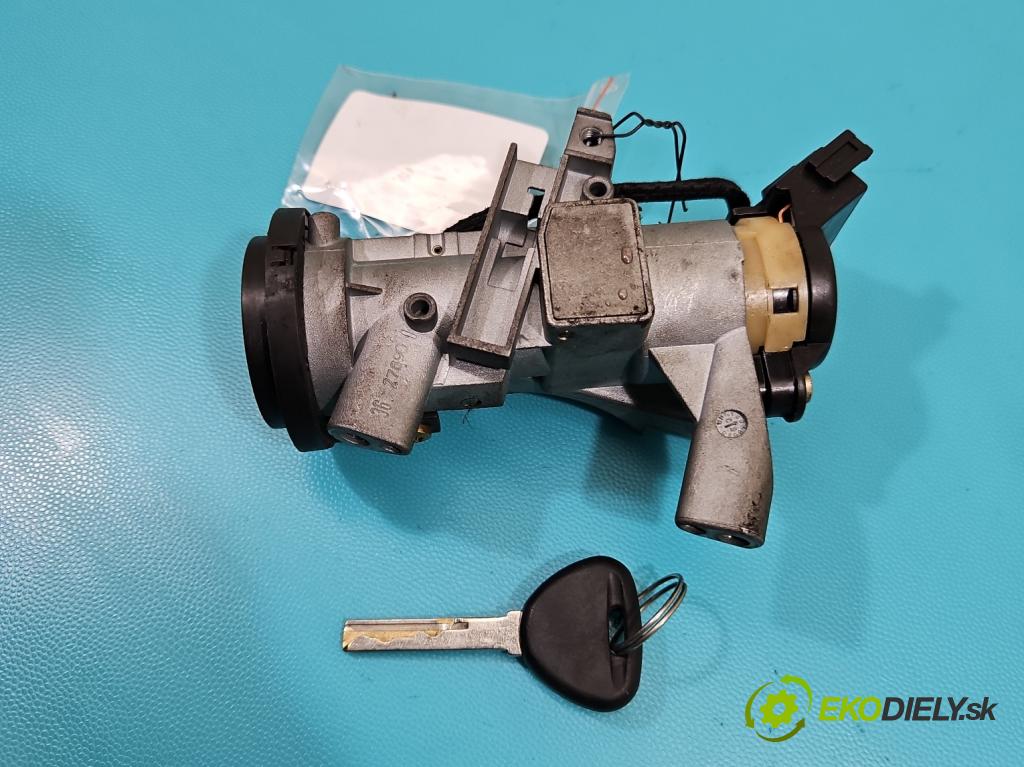 Mitsubishi Space star 1.6 16V 98 HP manual 72 kW 1584 cm3 5- Spínačka  (Spínacia skrinka)