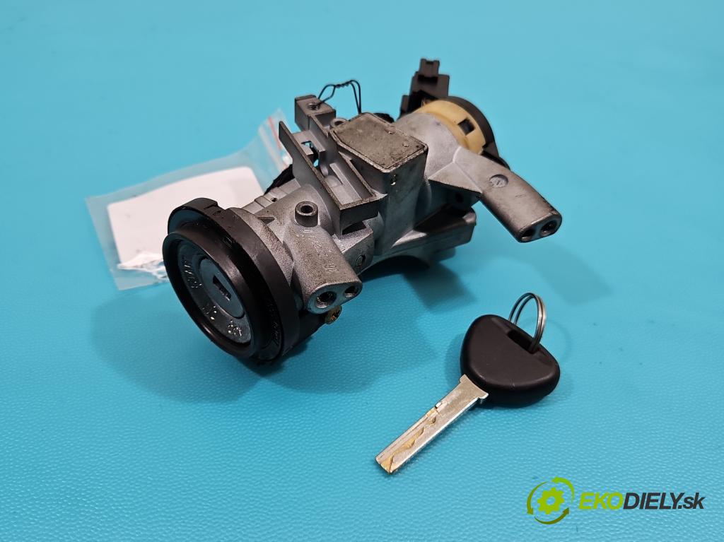 Mitsubishi Space star 1.6 16V 98 HP manual 72 kW 1584 cm3 5- Spínačka  (Spínacia skrinka)