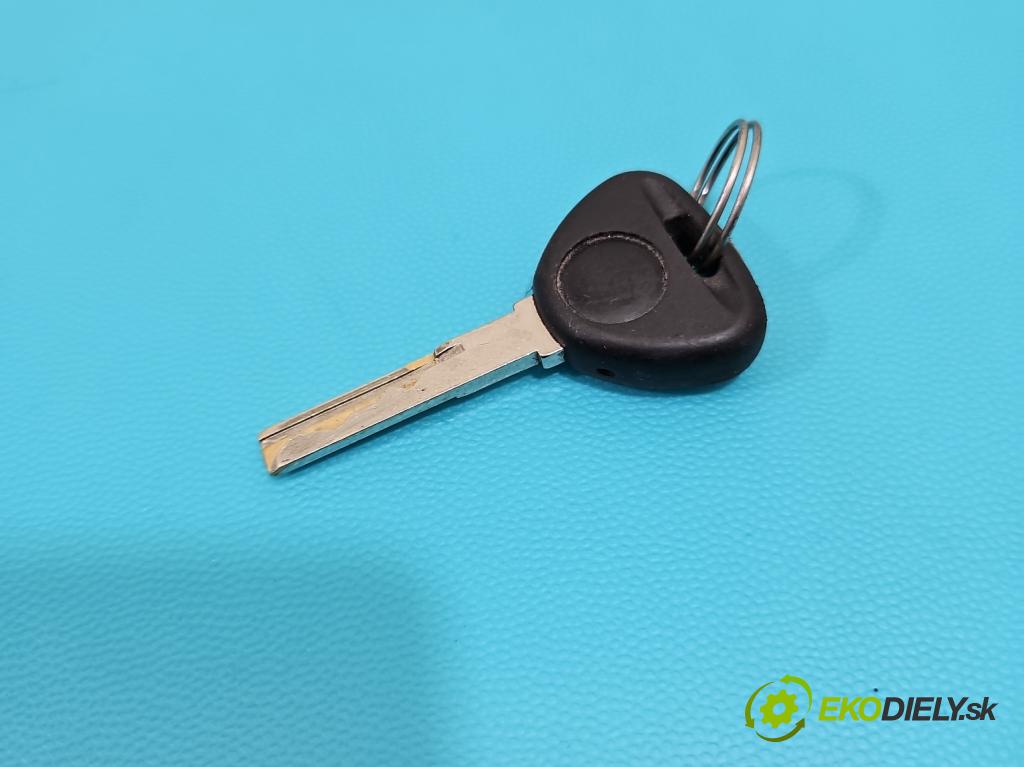 Mitsubishi Space star 1.6 16V 98 HP manual 72 kW 1584 cm3 5- Spínačka  (Spínacia skrinka)