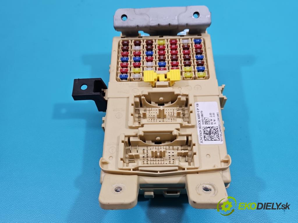 Kia Rio IV 2016-2023 1.2 16V 84KM manual 61.8 kW 1197 cm3 5- skříňka pojistková 91955-H8570 (Pojistková skříňka)