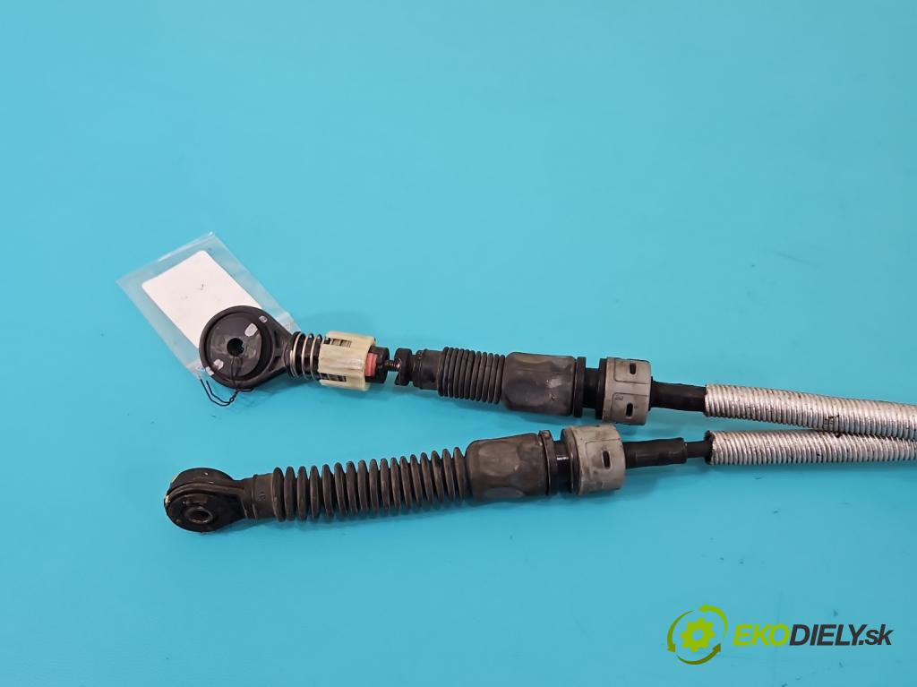 Kia Rio IV 2016-2023 1.2 16V 84KM manual 61,8 kW 1197 cm3 5- Páka: Změny: stupeň,rýchlosť  (Rýchlostná páka (kulisa))