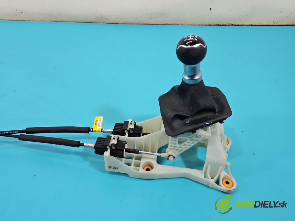 Kia Rio IV 2016-2023 1.2 16V 84KM manual 61,8 kW 1197 cm3 5- Páka: Změny: stupeň,rýchlosť  (Rýchlostná páka (kulisa))