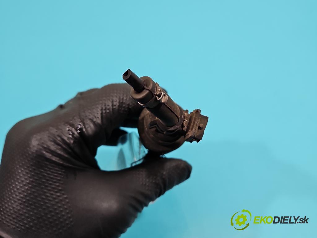 Vw Sharan II 2010-2022 2.0 tdi 177 hp automatic 130 kW 1968 cm3 5- čerpadlo paliva webasto 01557533 (Webasto (nezávislé topení))