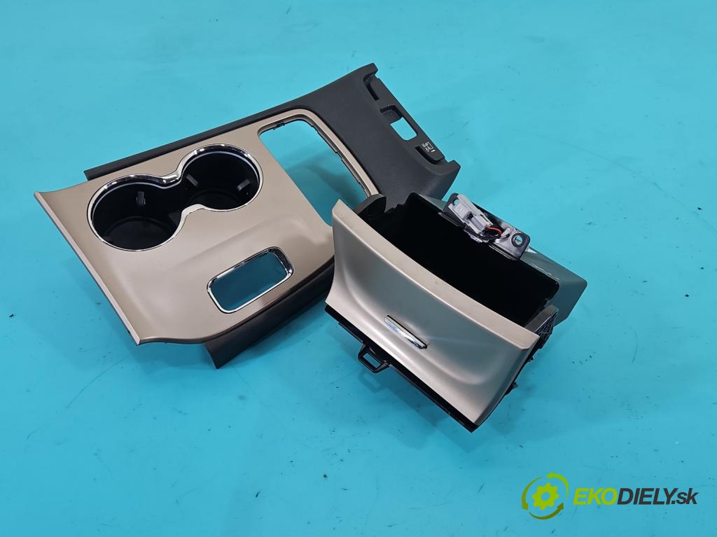 Jeep Grand Cherokee WK2 IV 2010-2021 3.0 CRD 250 HP automatic 184 kW 2987 cm3 5- lišta ozdobná vnitŕní: X90020202MR