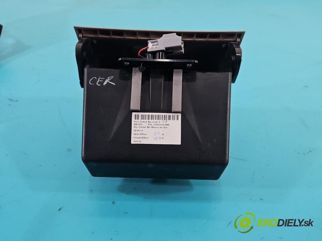 Jeep Grand Cherokee WK2 IV 2010-2021 3.0 CRD 250 hp automatic 184 kW 2987 cm3 5- lišta ozdobná interiéry: X90020202MR