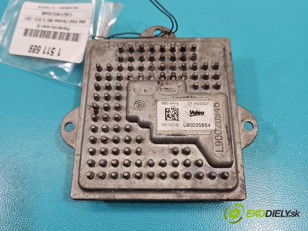 Jeep Grand Cherokee WK2 IV 2010-2021 3.0 CRD 250 HP automatic 184 kW 2987 cm3 5- střídač: xenon L90035854 (Riadiaca jednotka xenónu)