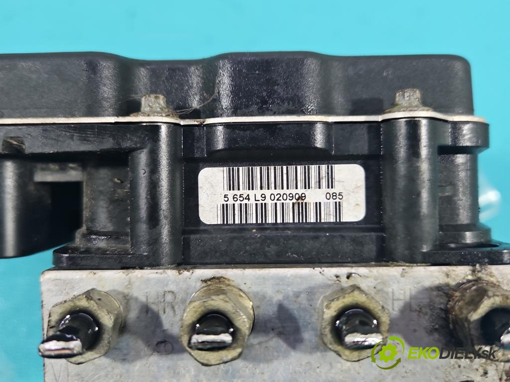 Opel Corsa D 2006-2014 1.3 cdti 75 hp manual 55 kW 1248 cm3 5- čerpadlo abs 0265230332 (Pumpa ABS)