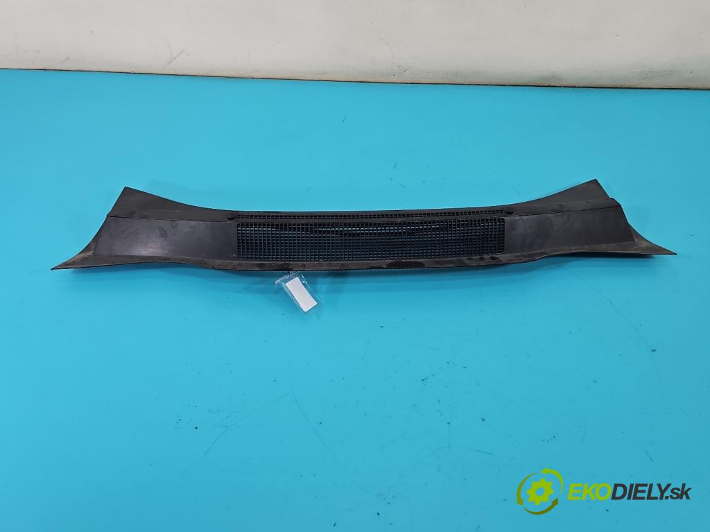 Opel Zafira B 2005-2014 1.9 cdti 120 HP manual 88 kW 1910 cm3 5- torpédo 13167228 (Torpédo (plast pod čelným sklom))