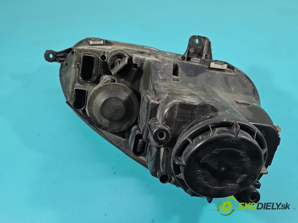 Vw Jetta V 2005-2010 1.9 tdi 105 HP manual 77 kW 1896 cm3 4- Reflektor: ľavý  (Kľučka dverí ostatné)