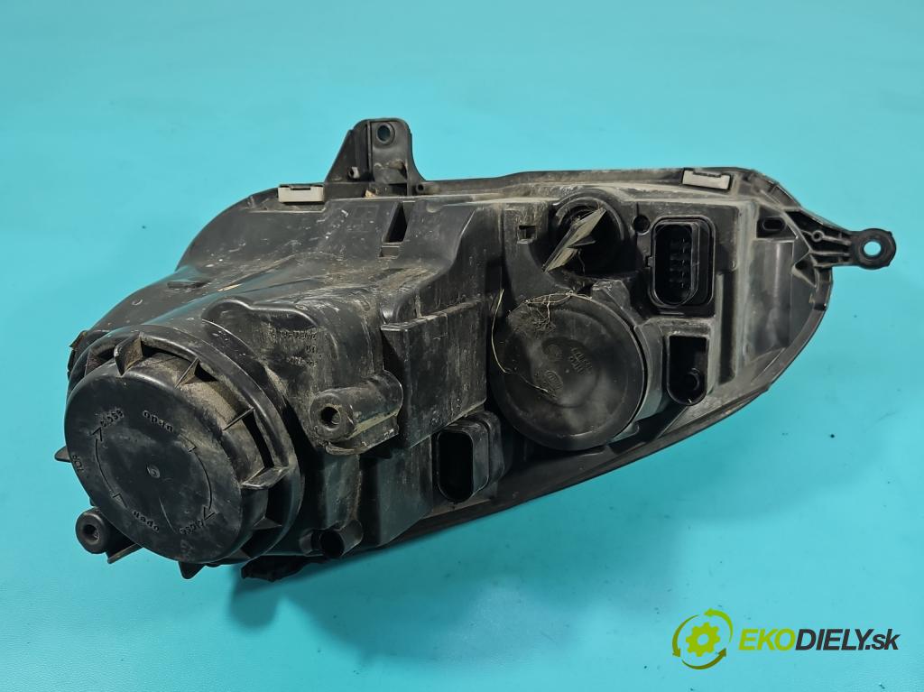 Vw Jetta V 2005-2010 1.9 tdi 105 HP manual 77 kW 1896 cm3 4- Reflektor: pravý 1K6941006P (Svetlo predné pravé)