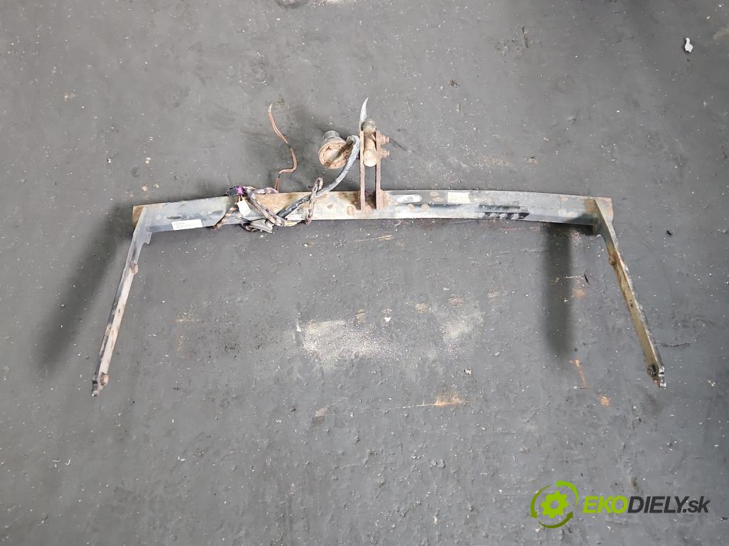 Vw Jetta V 2005-2010 1.9 tdi 105 hp manual 77 kW 1896 cm3 4- oko tažné  (Tažné zařízení)