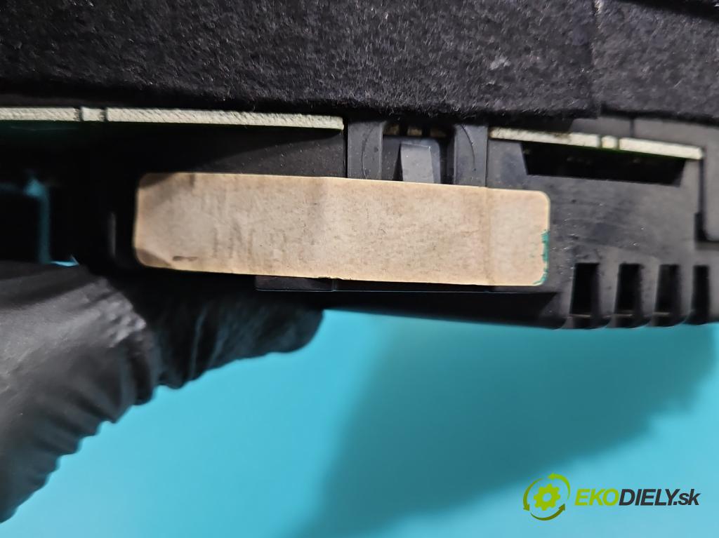 Audi A4 B5 1994-2001 2.5 tdi 150 HP manual 110 kW 2496 cm3 4- prístrojovka/ budíky 8D0919881H (Prístrojová doska)