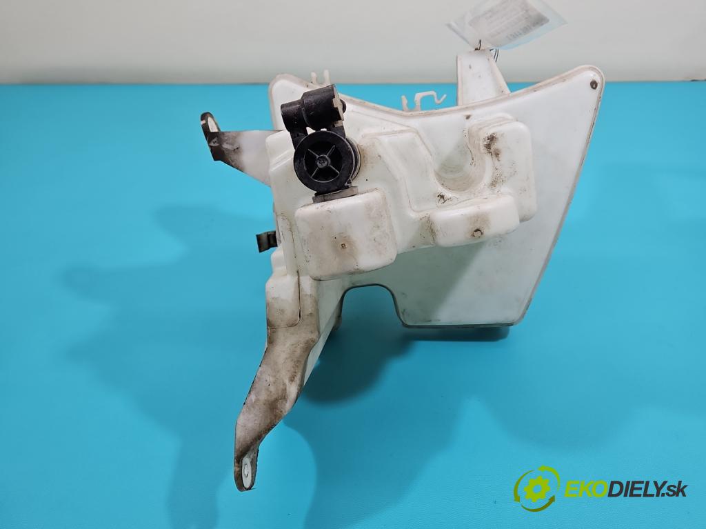 Toyota Auris II 2012-2018 1.6 16V 132  HP manual 97 kW 1598 cm3 5- nádržka tekutina: ostrekovačov 85310-02490