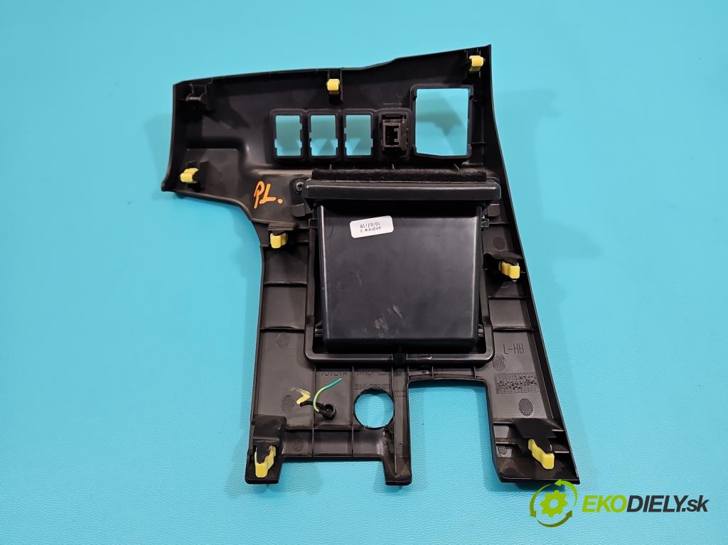Toyota Auris II 2012-2018 1.6 16V 132 hp manual 97 kW 1598 cm3 5- kastlík 55545-02050