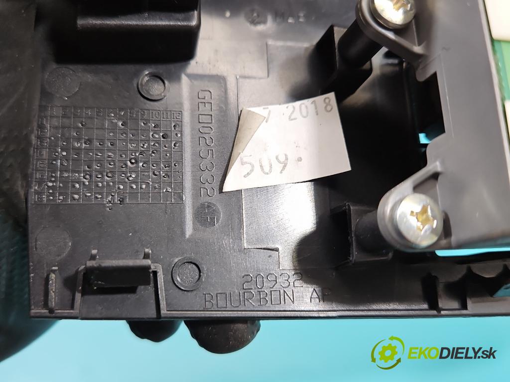 Toyota Auris II 2012-2018 1.6 16V 132 hp manual 97 kW 1598 cm3 5- Přepínač oken zpětných zrcátek 74232-02E20