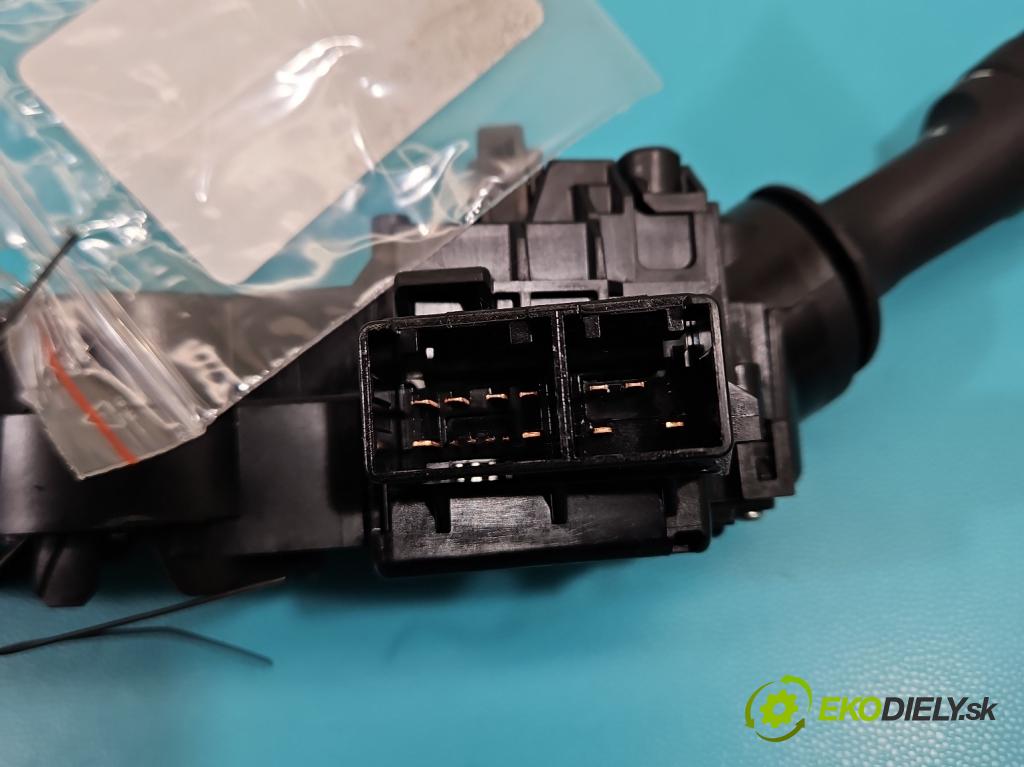 Toyota Auris II 2012-2018 1.6 16V 132  HP manual 97 kW 1598 cm3 5- prepínač komplex: 17F852 (Prepínacie páčky pod volantom)