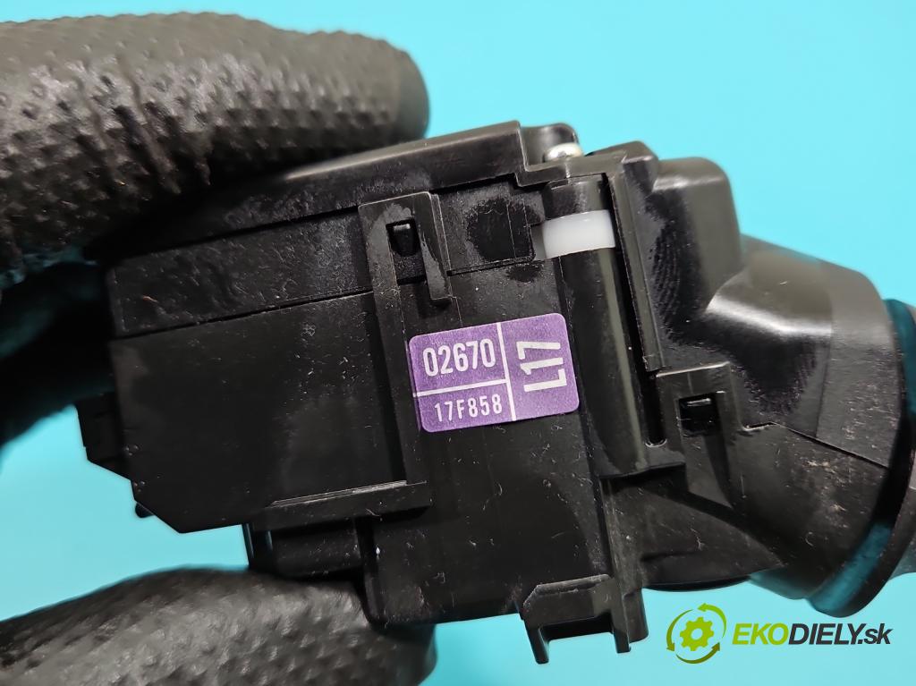 Toyota Auris II 2012-2018 1.6 16V 132  HP manual 97 kW 1598 cm3 5- prepínač komplex: 17F852 (Prepínacie páčky pod volantom)