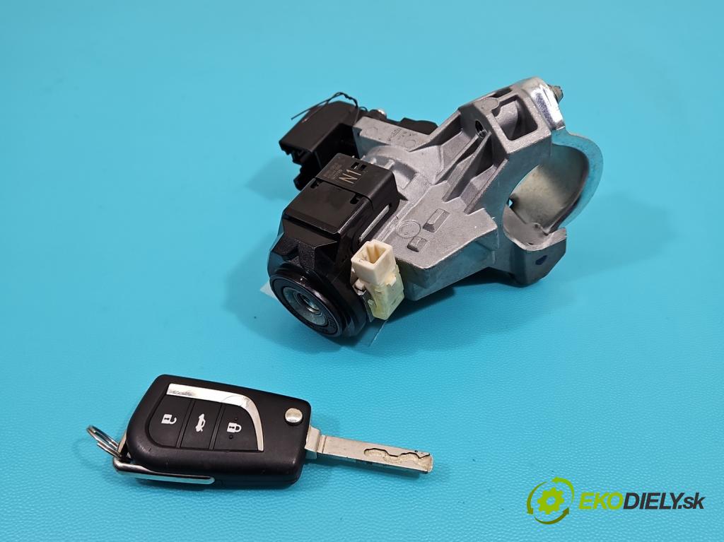 Toyota Auris II 2012-2018 1.6 16V 132  HP manual 97 kW 1598 cm3 5- Spínačka 45020-0205 (Spínacia skrinka)