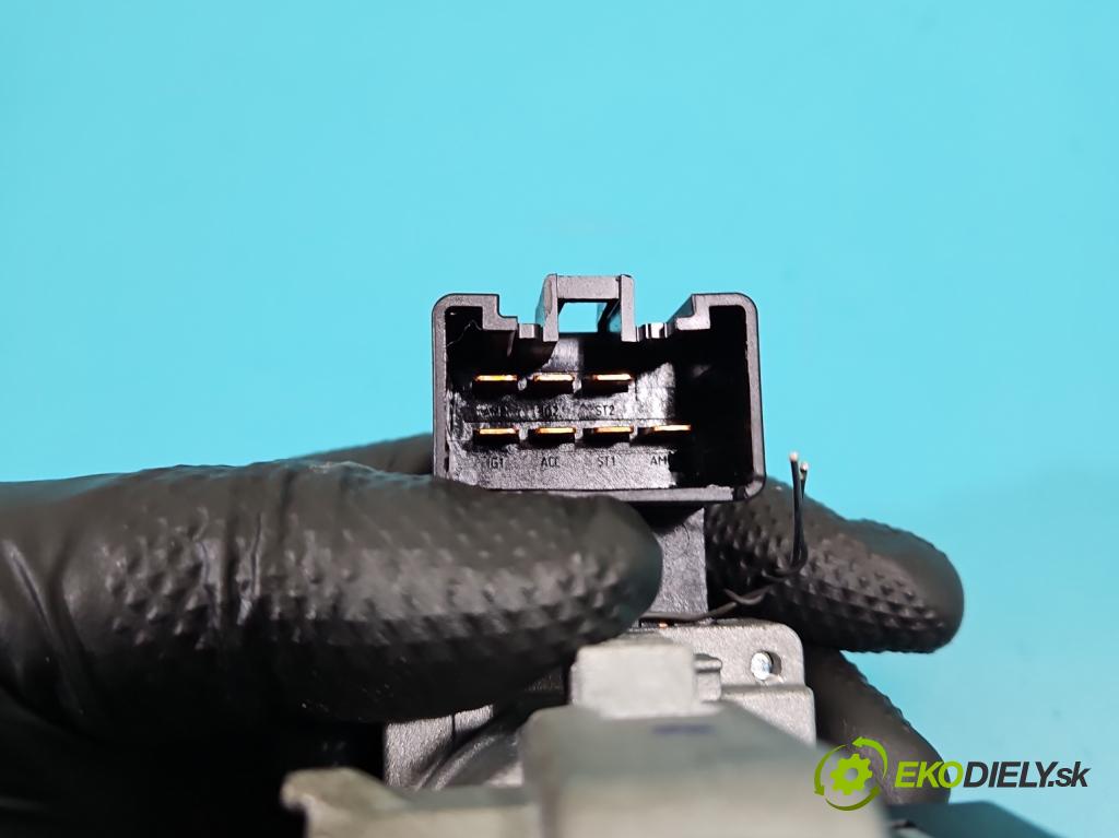 Toyota Auris II 2012-2018 1.6 16V 132  HP manual 97 kW 1598 cm3 5- Spínačka 45020-0205 (Spínacia skrinka)