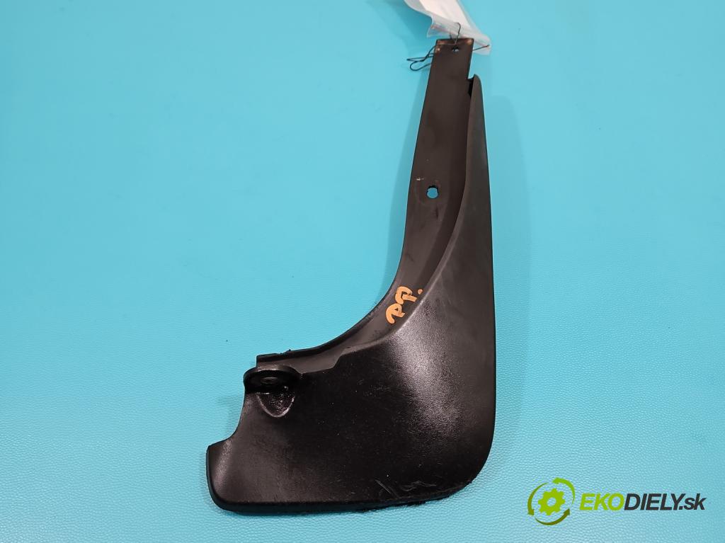 Toyota Auris II 2012-2018 1.6 16V 132  HP manual 97 kW 1598 cm3 5- blatník 76621-02180