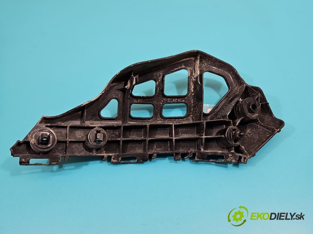 Toyota Auris II 2012-2018 1.6 16V 132  HP manual 97 kW 1598 cm3 5- Boty: nárazník predné pravý 52535-02050