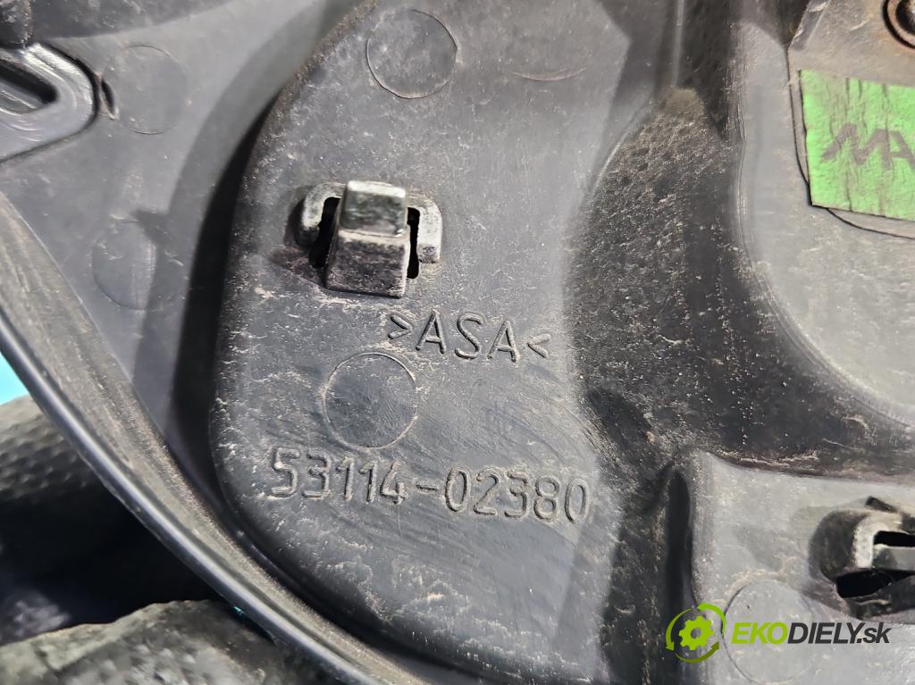 Toyota Auris II 2012-2018 1.6 16V 132 hp manual 97 kW 1598 cm3 5- mřížka 53100-02880