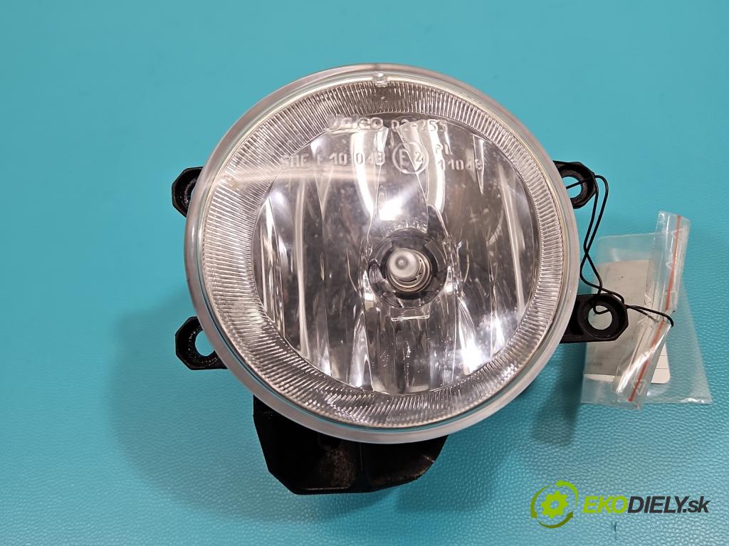 Toyota Auris II 2012-2018 1.6 16V 132 hp manual 97 kW 1598 cm3 5- Halogen levý 81220-02110 (Klika dveří ostatní)