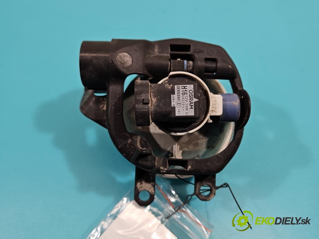 Toyota Auris II 2012-2018 1.6 16V 132 hp manual 97 kW 1598 cm3 5- Halogen pravý 81210-02110 (Klika dveří ostatní)