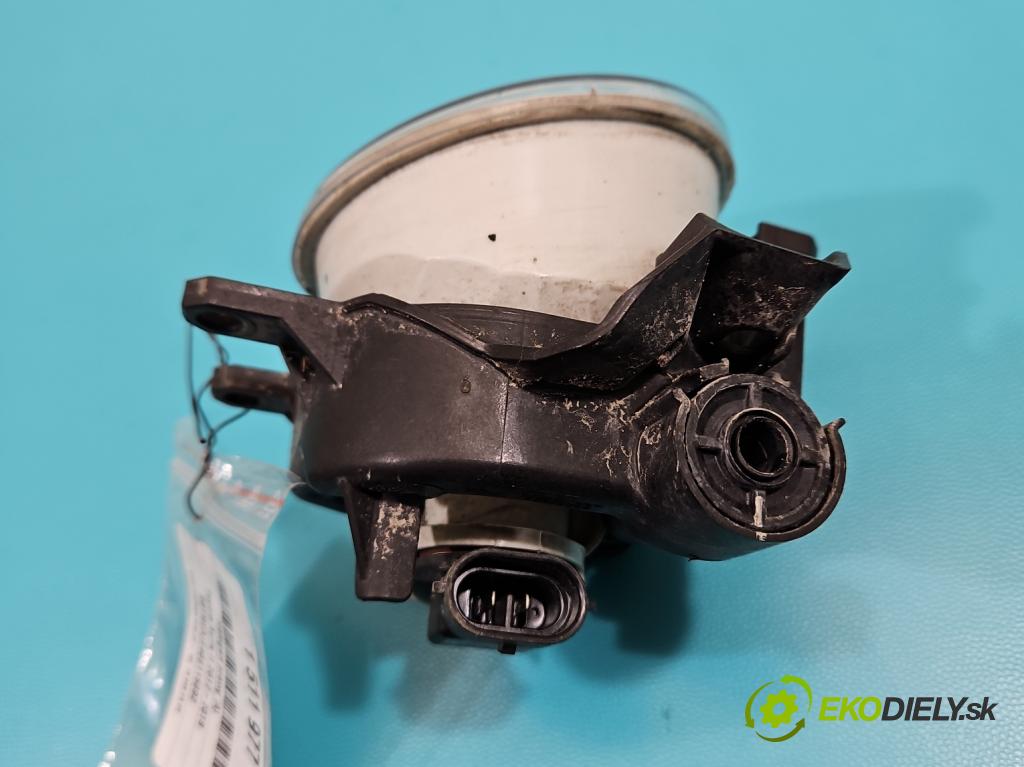 Toyota Auris II 2012-2018 1.6 16V 132 hp manual 97 kW 1598 cm3 5- Halogen pravý 81210-02110 (Klika dveří ostatní)