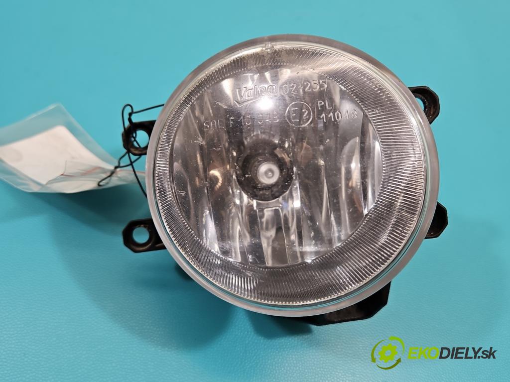 Toyota Auris II 2012-2018 1.6 16V 132 hp manual 97 kW 1598 cm3 5- Halogen pravý 81210-02110 (Klika dveří ostatní)