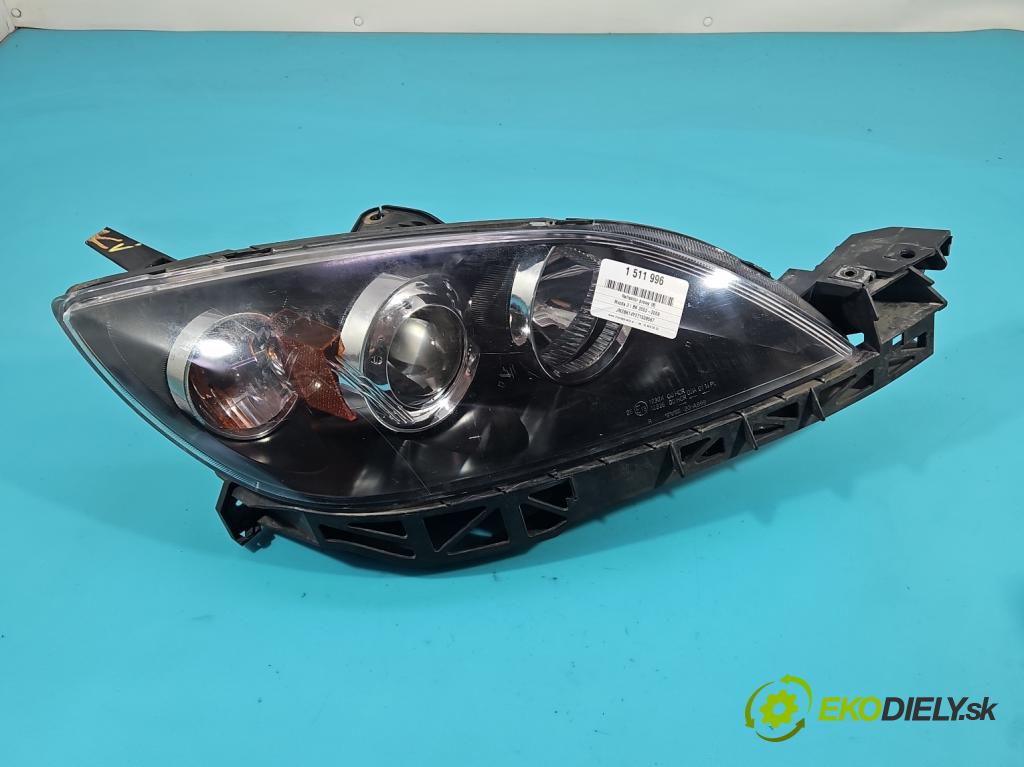 Mazda 3 I BK 2003-2009 1.6 citd 109 HP manual 80 kW 1560 cm3 5- Reflektor: pravý  (Svetlo predné pravé)