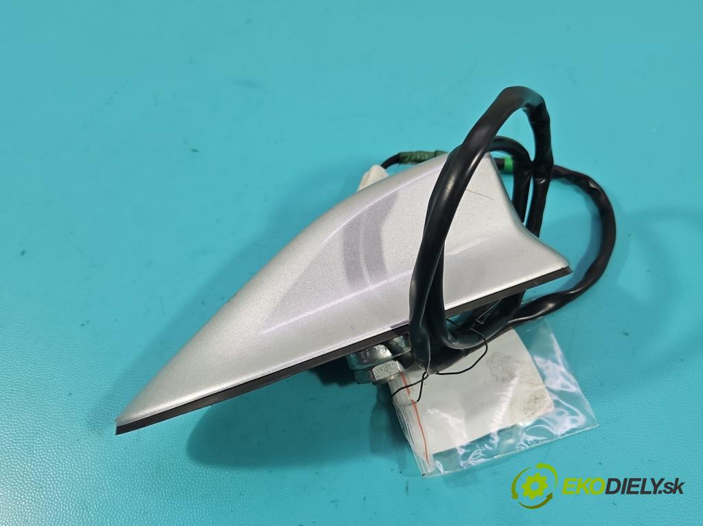 Toyota Auris II 2012-2018 1.6 16V 132 HP manual 97 kW 1598 cm3 5- Antena V3-10838C