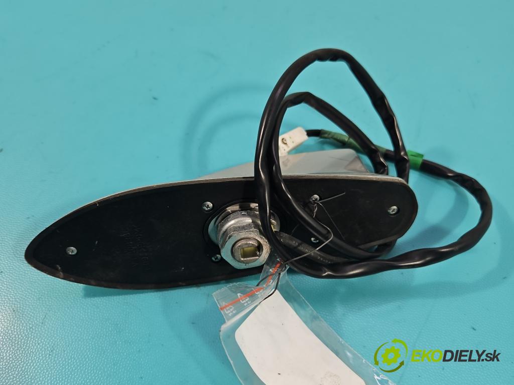Toyota Auris II 2012-2018 1.6 16V 132 HP manual 97 kW 1598 cm3 5- Antena V3-10838C