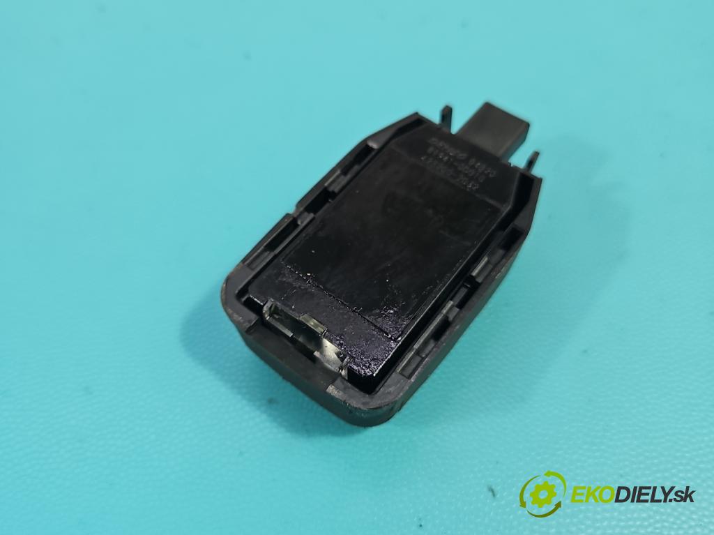 Toyota Auris II 2012-2018 1.6 16V 132  HP manual 97 kW 1598 cm3 5- snímač déšť: 89941-0D010 (Snímač dažďa)