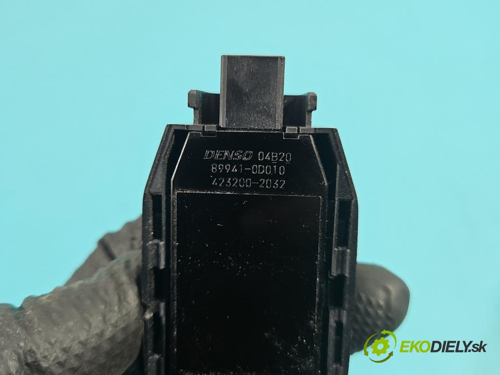 Toyota Auris II 2012-2018 1.6 16V 132  HP manual 97 kW 1598 cm3 5- snímač déšť: 89941-0D010 (Snímač dažďa)