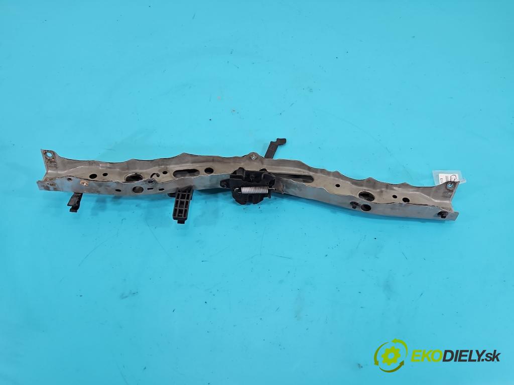 Toyota Auris II 2012-2018 1.6 16V 132 hp manual 97 kW 1598 cm3 5- stěna přední  (Přední výztuha)