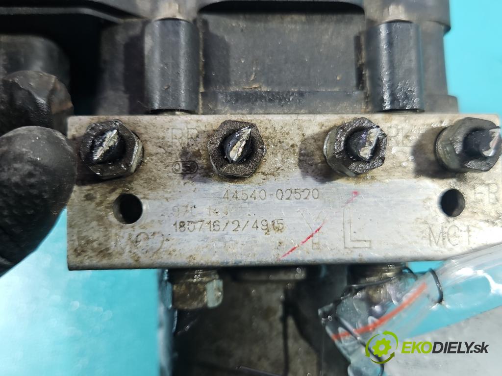 Toyota Auris II 2012-2018 1.6 16V 132 hp manual 97 kW 1598 cm3 5- čerpadlo abs 44540-02520 (Pumpa ABS)