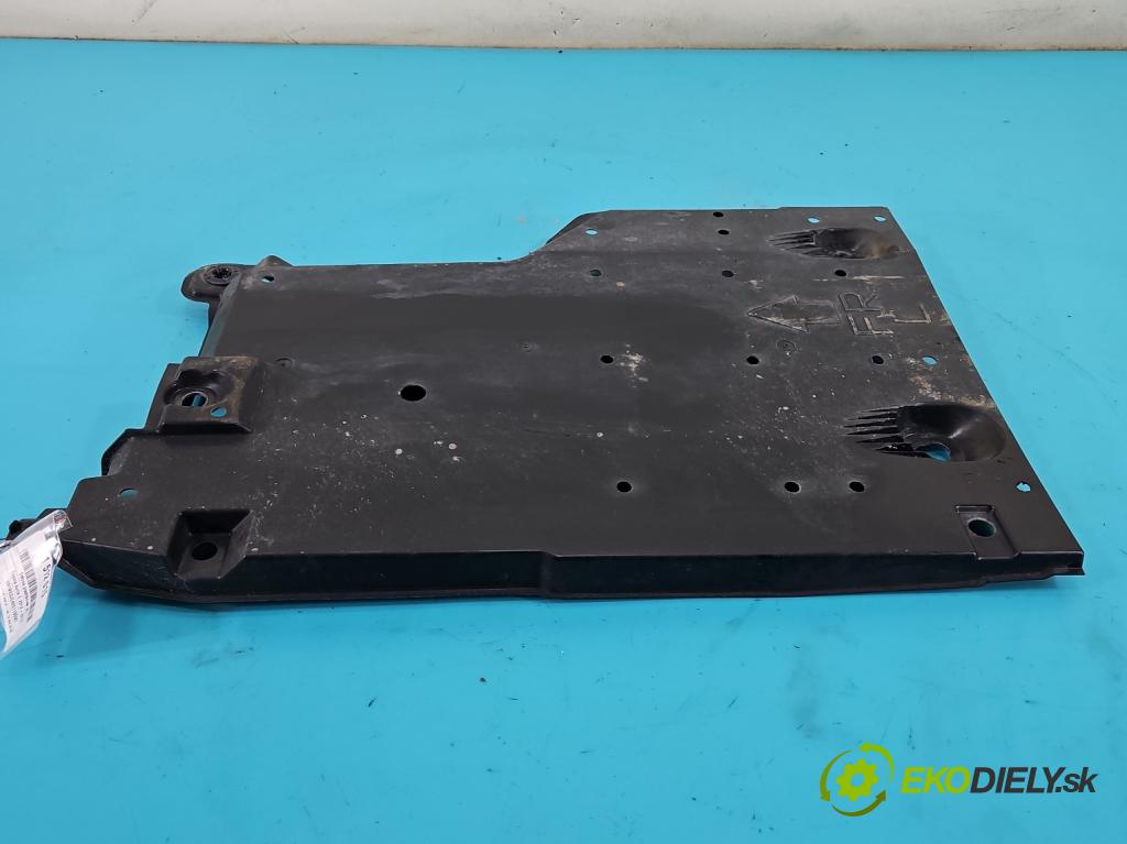 Toyota Auris II 2012-2018 1.6 16V 132 hp manual 97 kW 1598 cm3 5- kryt plastová 58166-02030