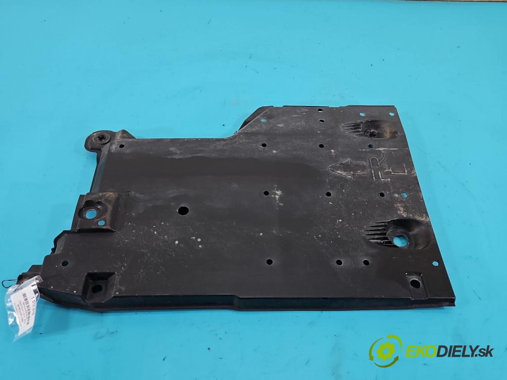 Toyota Auris II 2012-2018 1.6 16V 132 hp manual 97 kW 1598 cm3 5- kryt plastová 58166-02030